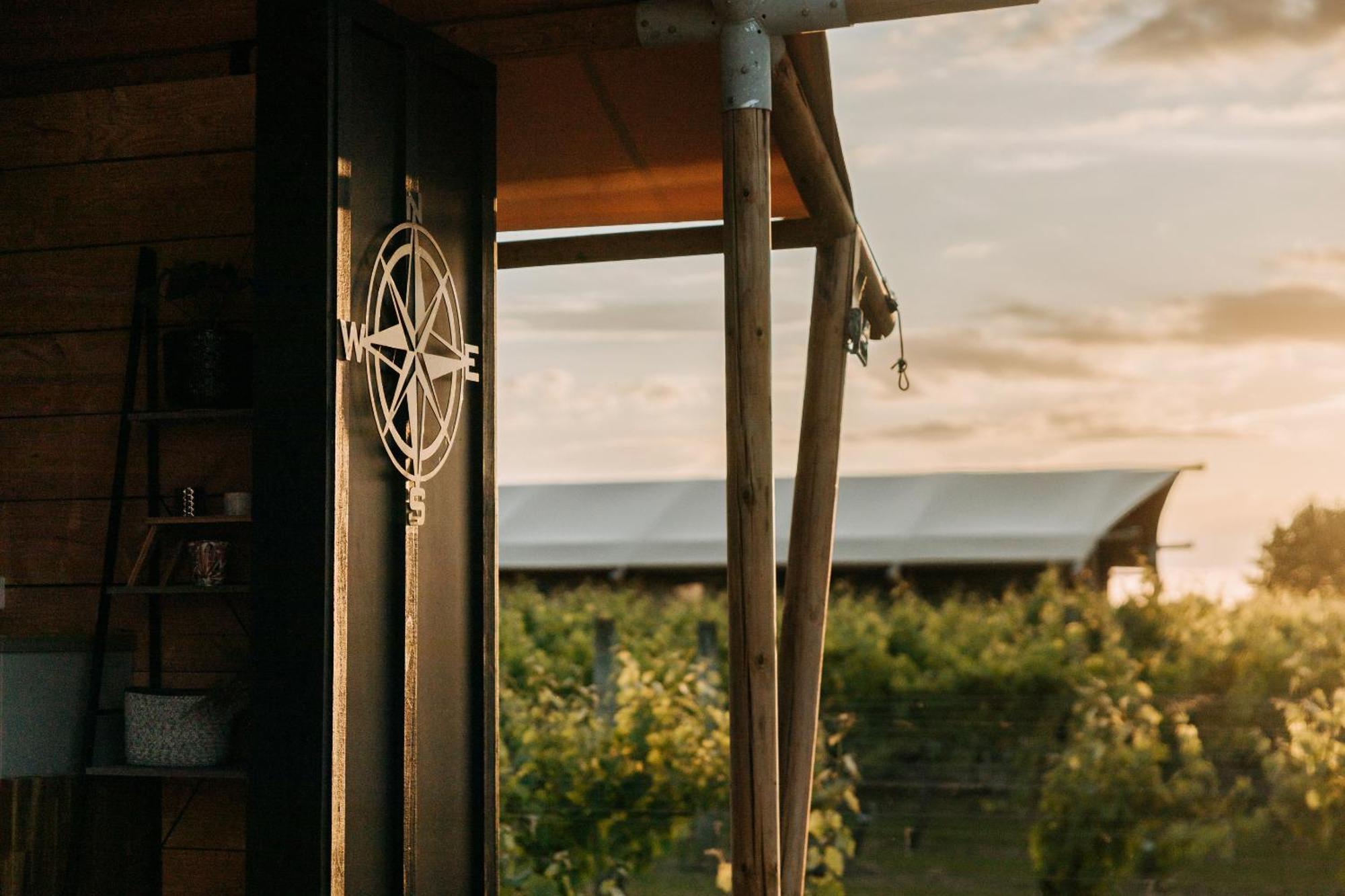 Villas & Vines Glamping Hastings Dış mekan fotoğraf