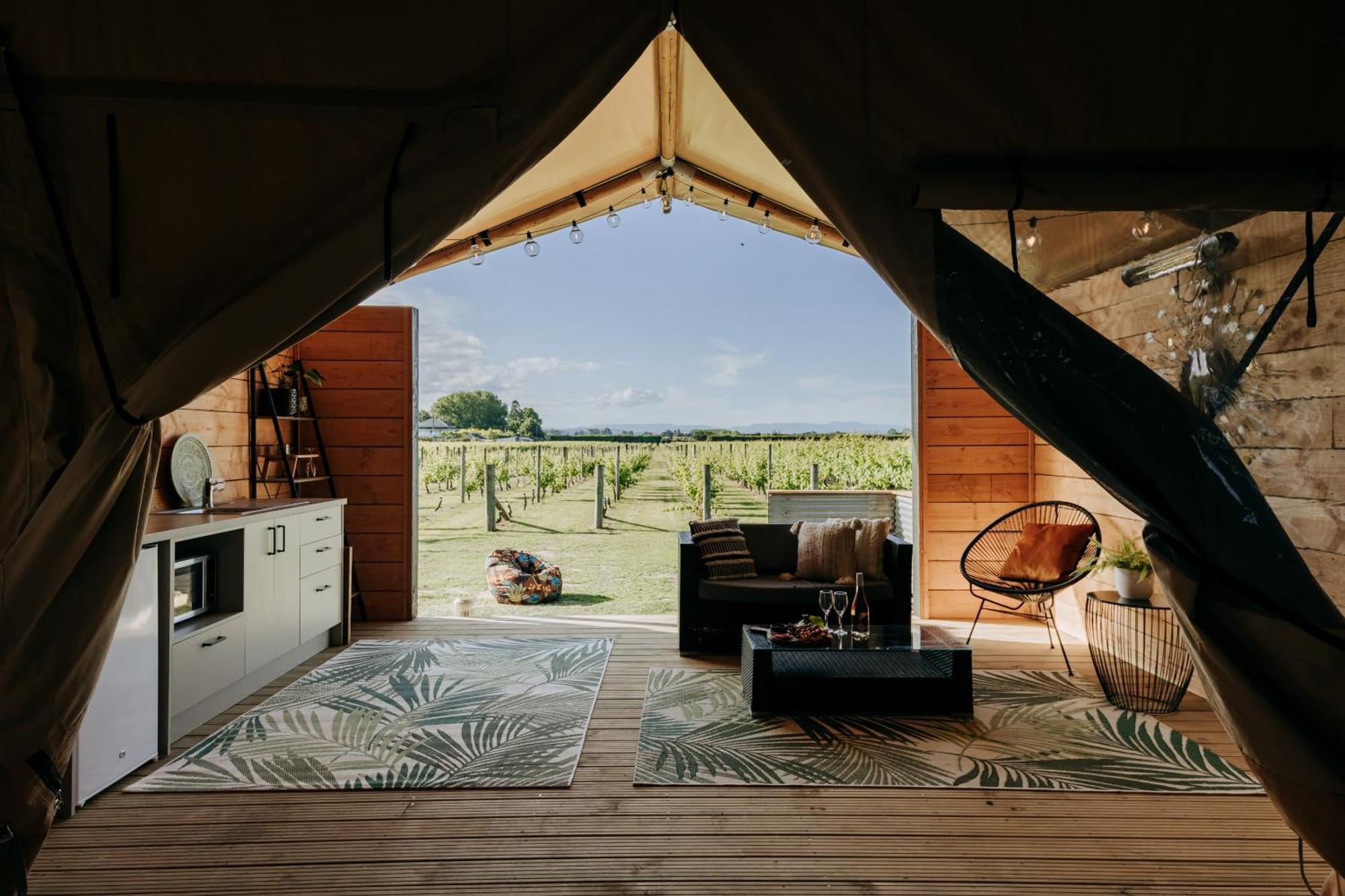 Villas & Vines Glamping Hastings Dış mekan fotoğraf
